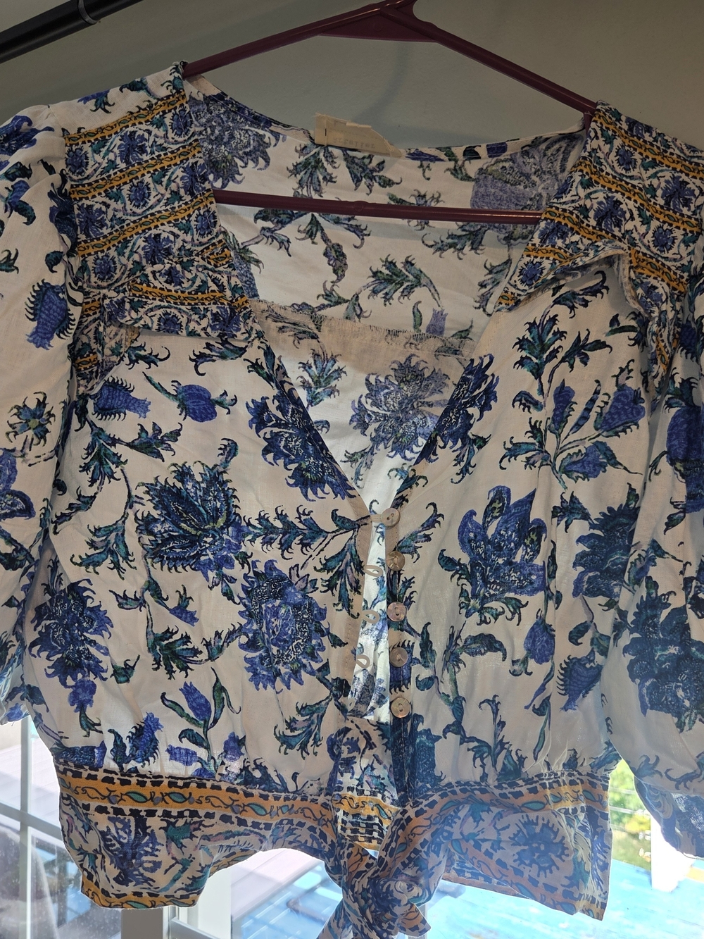 Artelier Nicole Miller Blue Floral Button-Front Women’s Top
